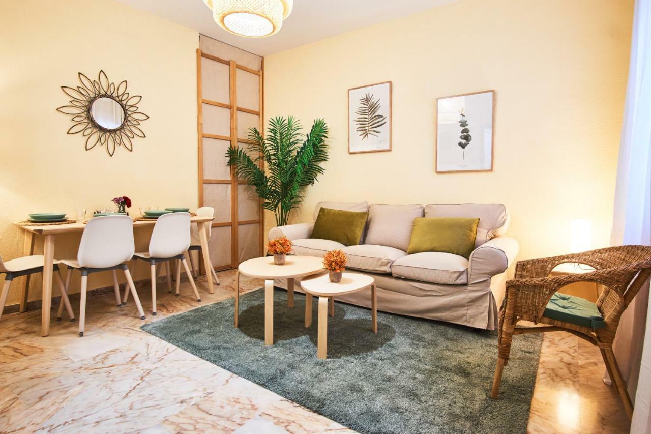 דירות סביליה Escoberos Courtyard Duplex By Valcambre מראה חיצוני תמונה