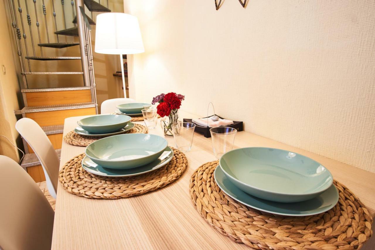 דירות סביליה Escoberos Courtyard Duplex By Valcambre מראה חיצוני תמונה