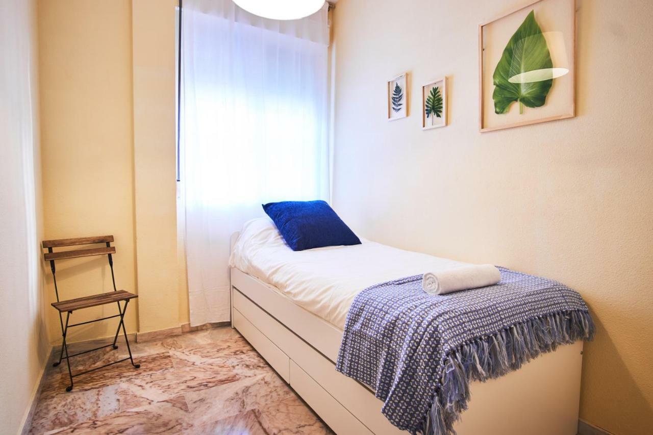 דירות סביליה Escoberos Courtyard Duplex By Valcambre מראה חיצוני תמונה